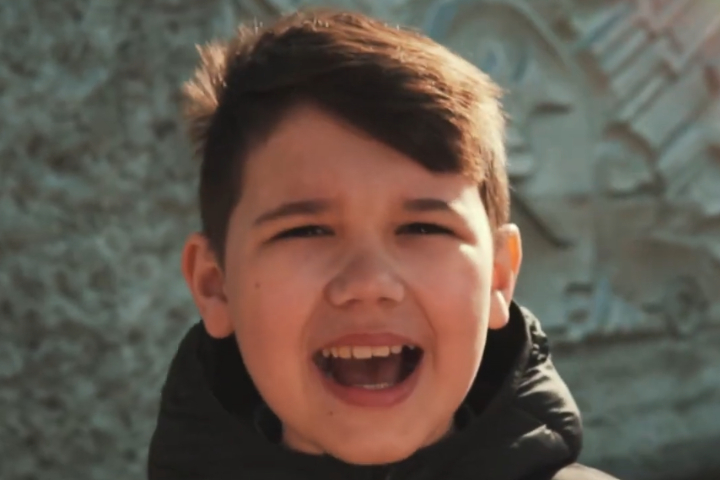 maksim khrulyov ceòl